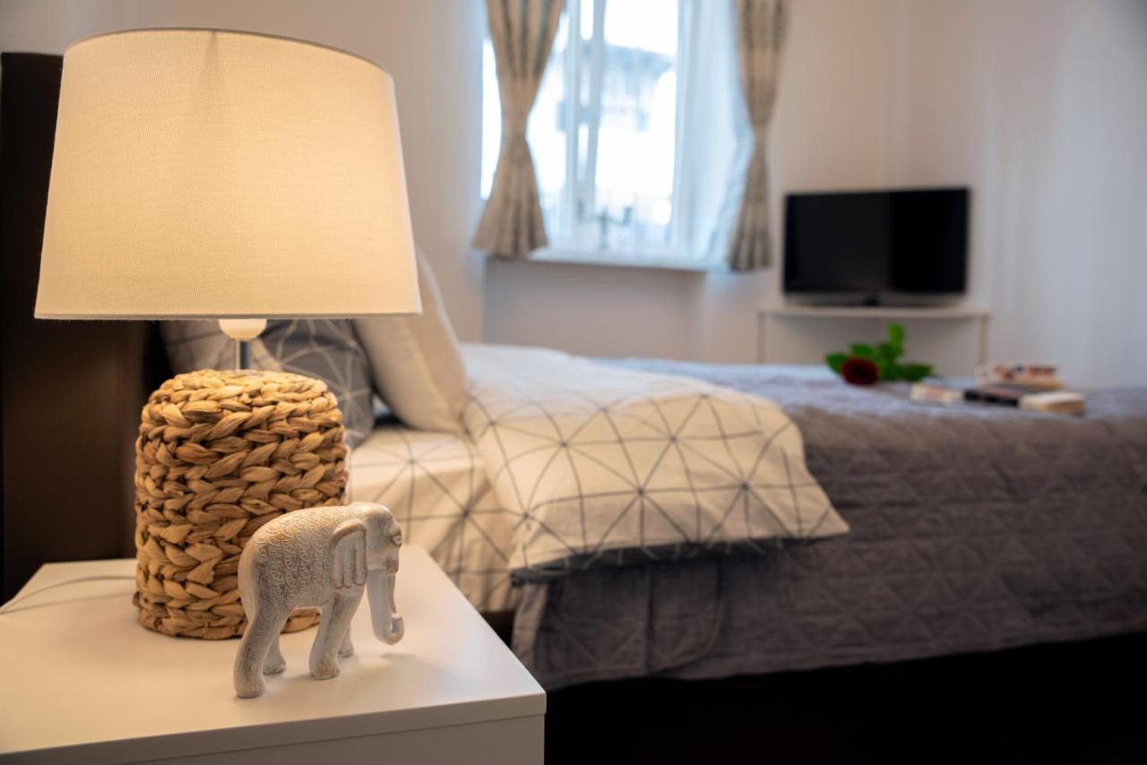 Central Bright Apartment Cluj-Napoca Esterno foto